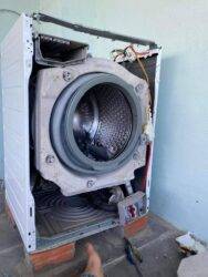 Chuyên vệ sinh máy giặt cửa trước - cửa trên tại Đà Nẵng giá rẻ